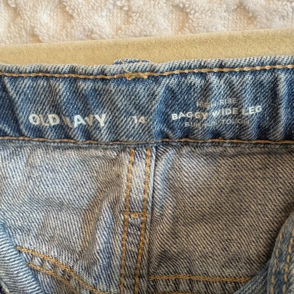 Old Navy High-Rise Baggy Wide Leg Distressed Jeans | Girls 14